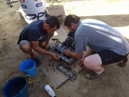Ce matin nous avons réalisé le 3ème temps au shakdown. Vérification moteur demander par l organisation.